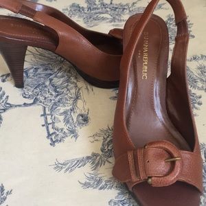 Banana Republic size 9 brown heels